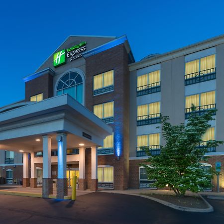 Holiday Inn Express Hotel & Suites Woodbridge, An Ihg Hotel Екстер'єр фото