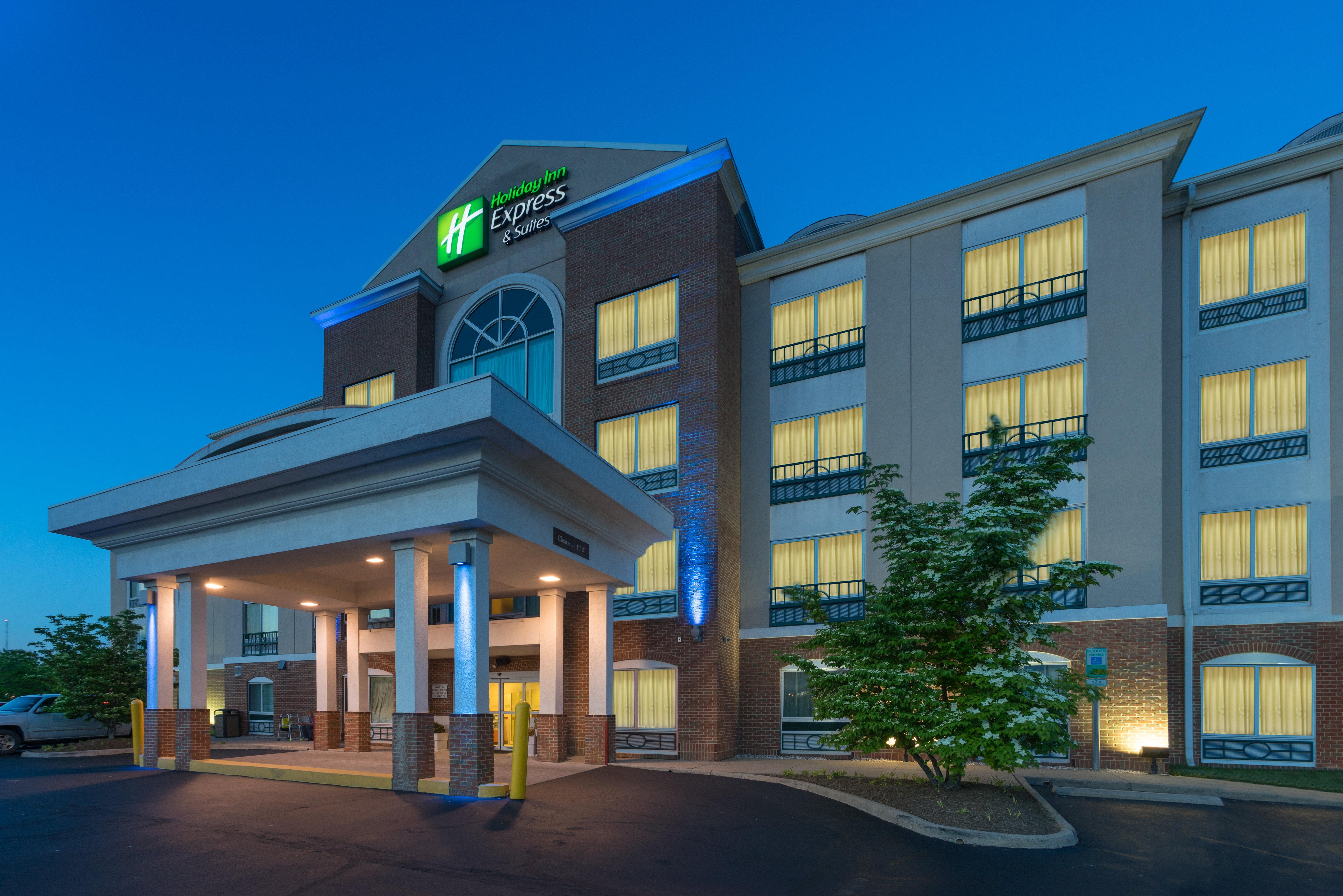 Holiday Inn Express Hotel & Suites Woodbridge, An Ihg Hotel Екстер'єр фото